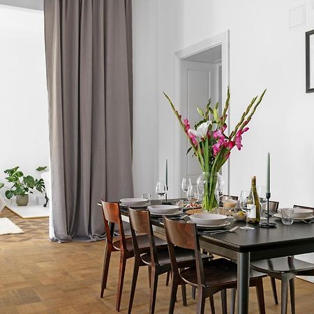 Oomph Koszyki Luxurious Apartments Warschau Exterior foto