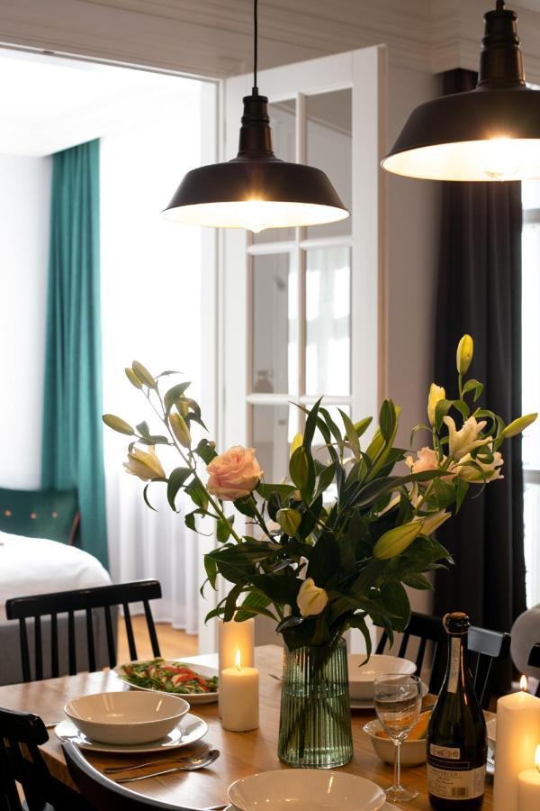 Oomph Koszyki Luxurious Apartments Warschau Exterior foto